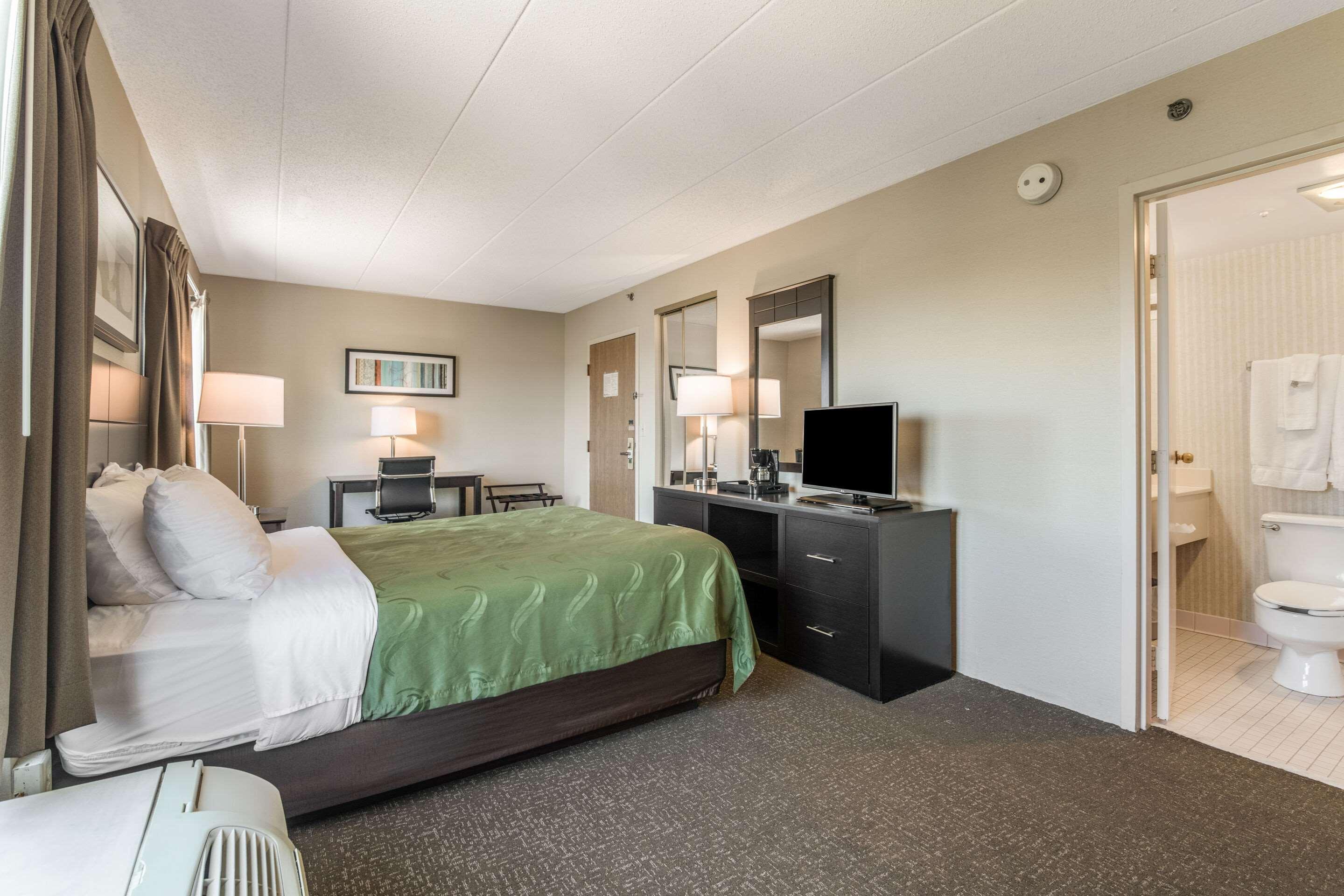 Quality Inn Portsmouth Extérieur photo