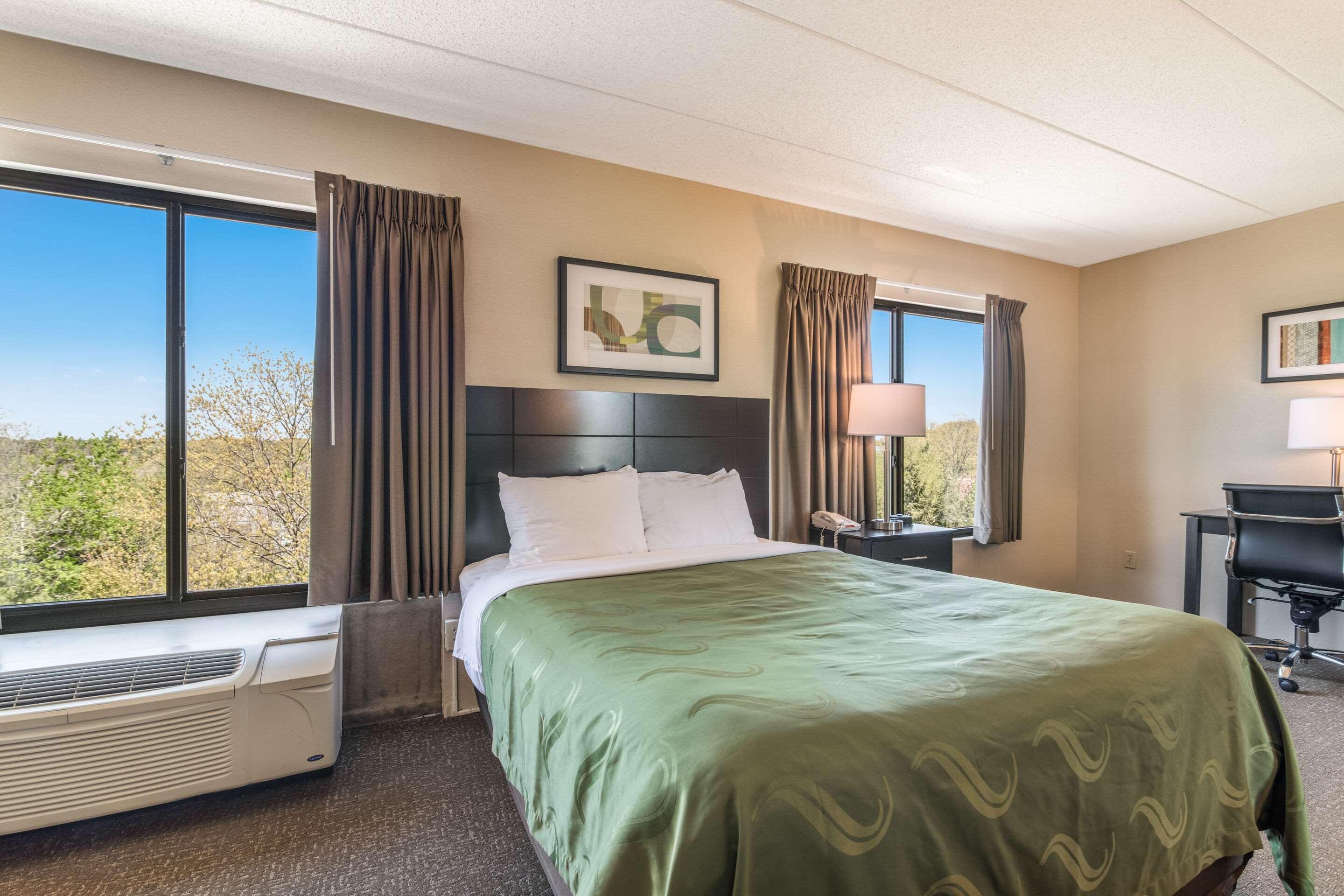 Quality Inn Portsmouth Extérieur photo