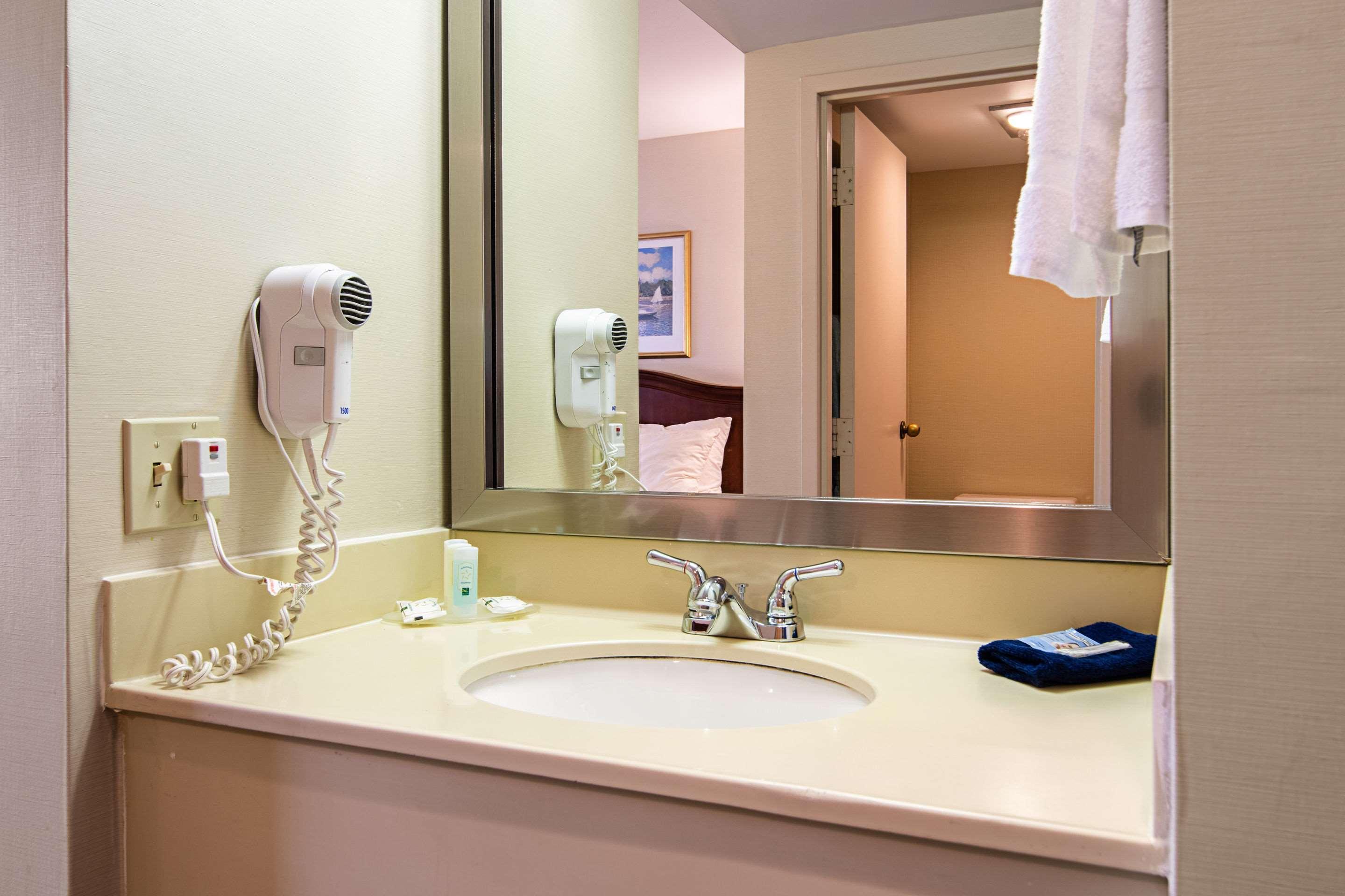 Quality Inn Portsmouth Extérieur photo